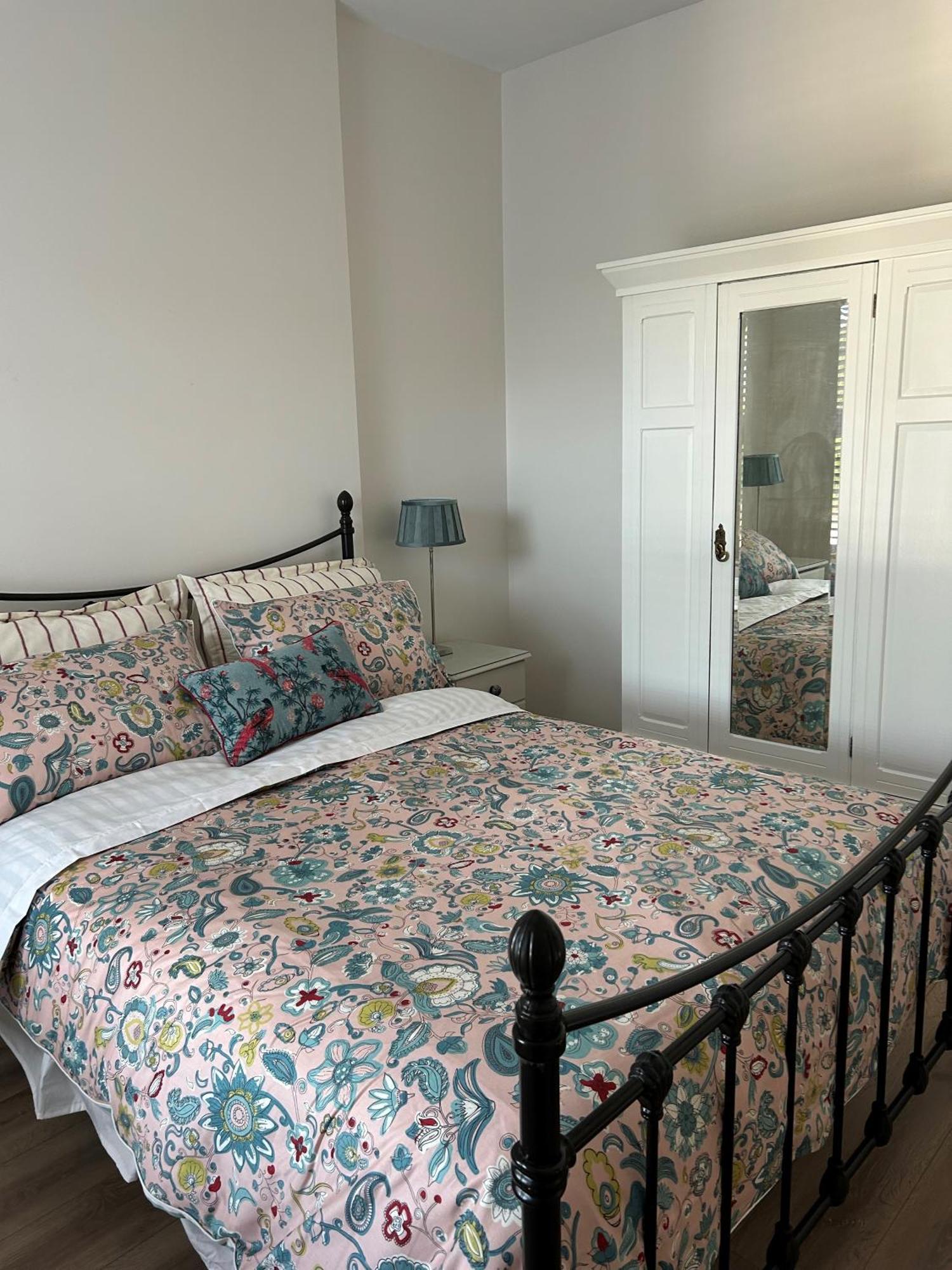 The White House Villa Newry Luaran gambar